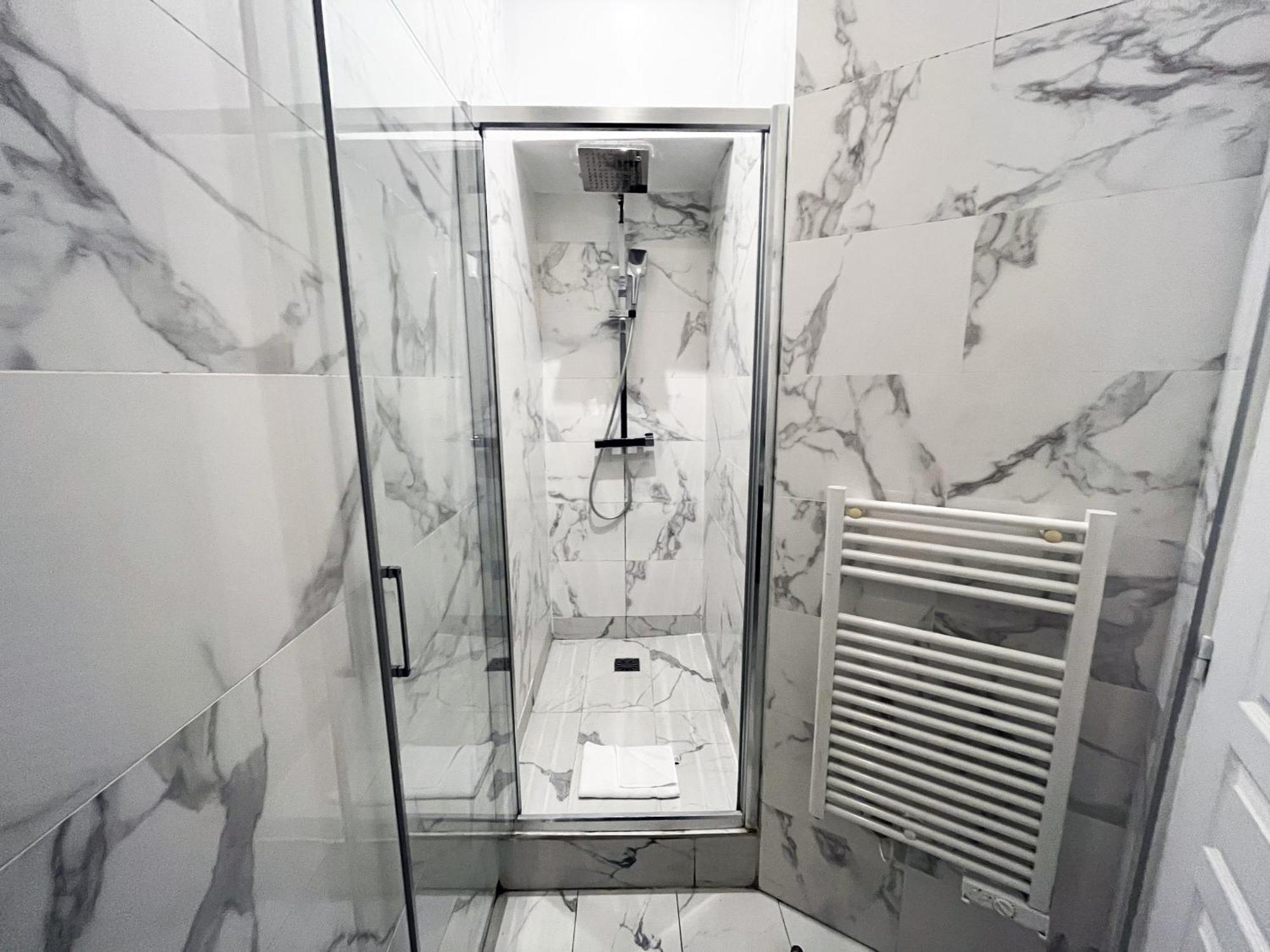62-Luxury Flat Champs Elysees Paris Exteriör bild